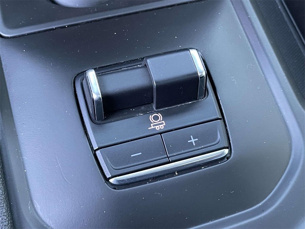 Used 2024 GMC Sierra 1500 AT4 w/ Technology Package image 28