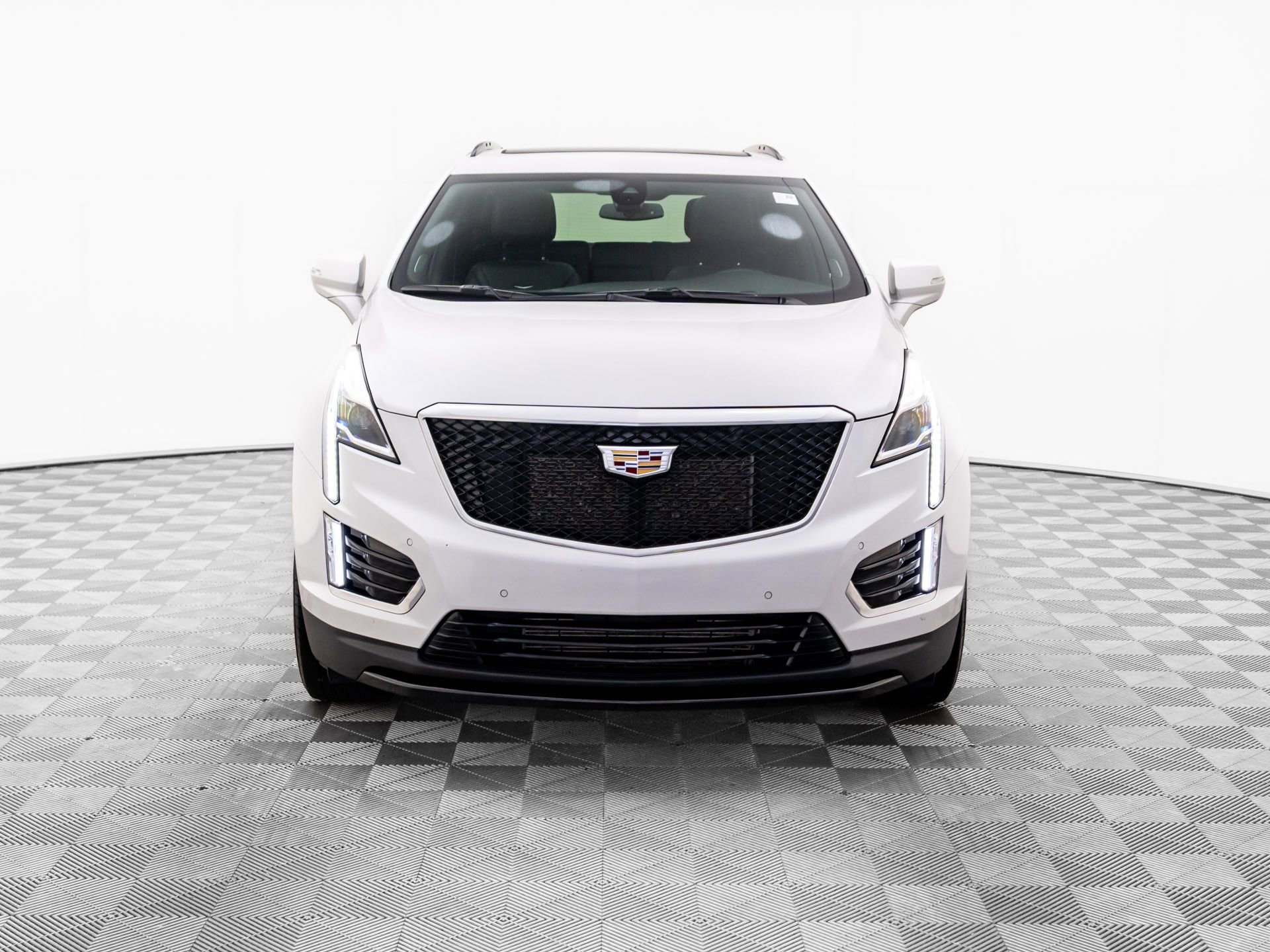 Certified 2022 Cadillac XT5 Sportv w/ LPO, Floor Liner Package image 2