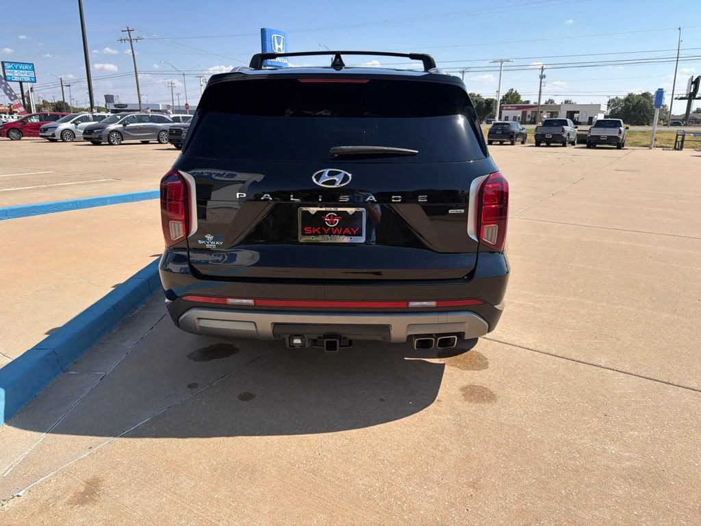 Used 2024 Hyundai Palisade Limited AWD/4WD image 7
