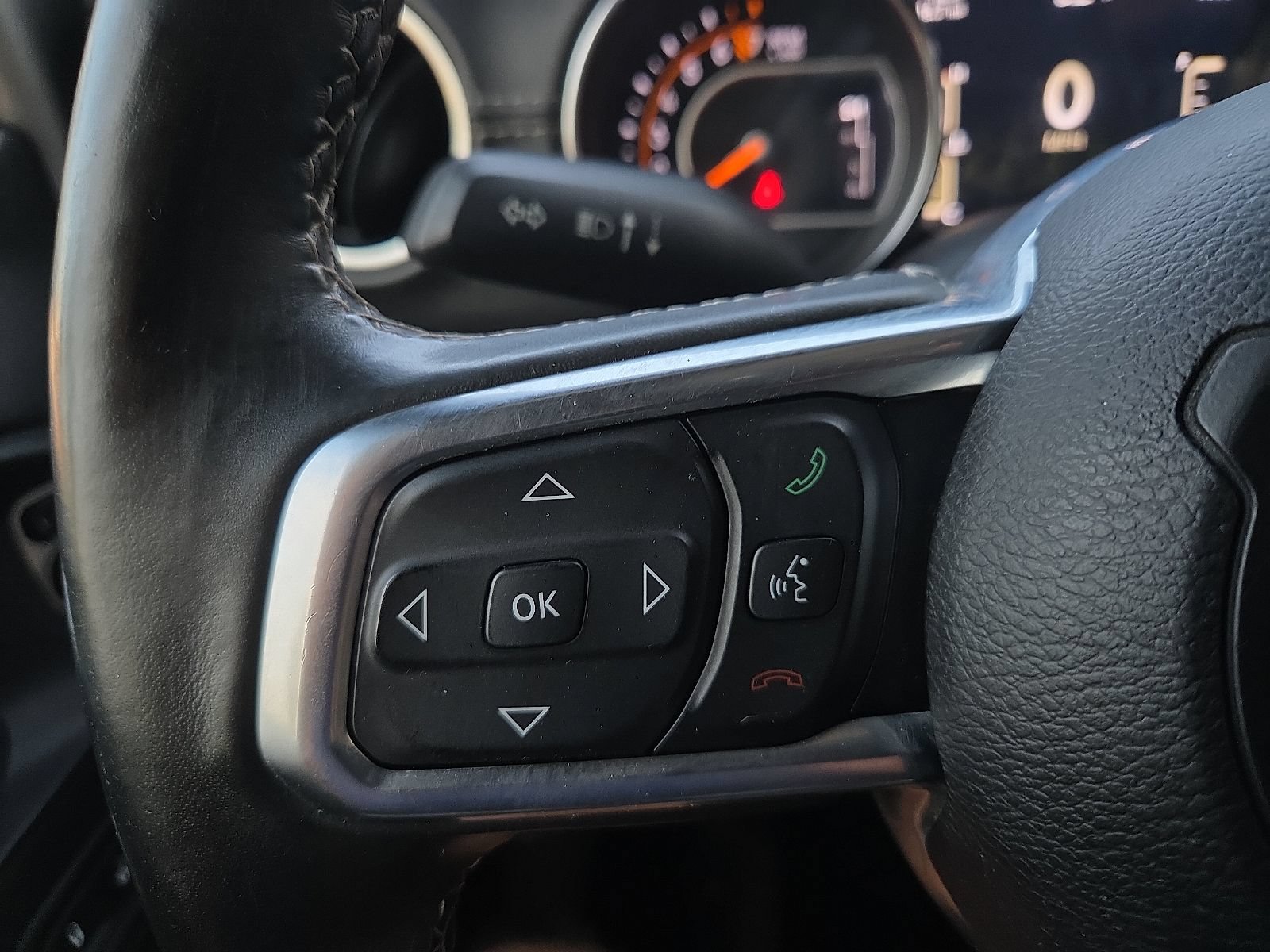 Used 2018 Jeep Wrangler Unlimited Sahara AWD/4WD image 19