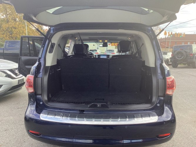 Used 2017 INFINITI QX80 4WD image 7