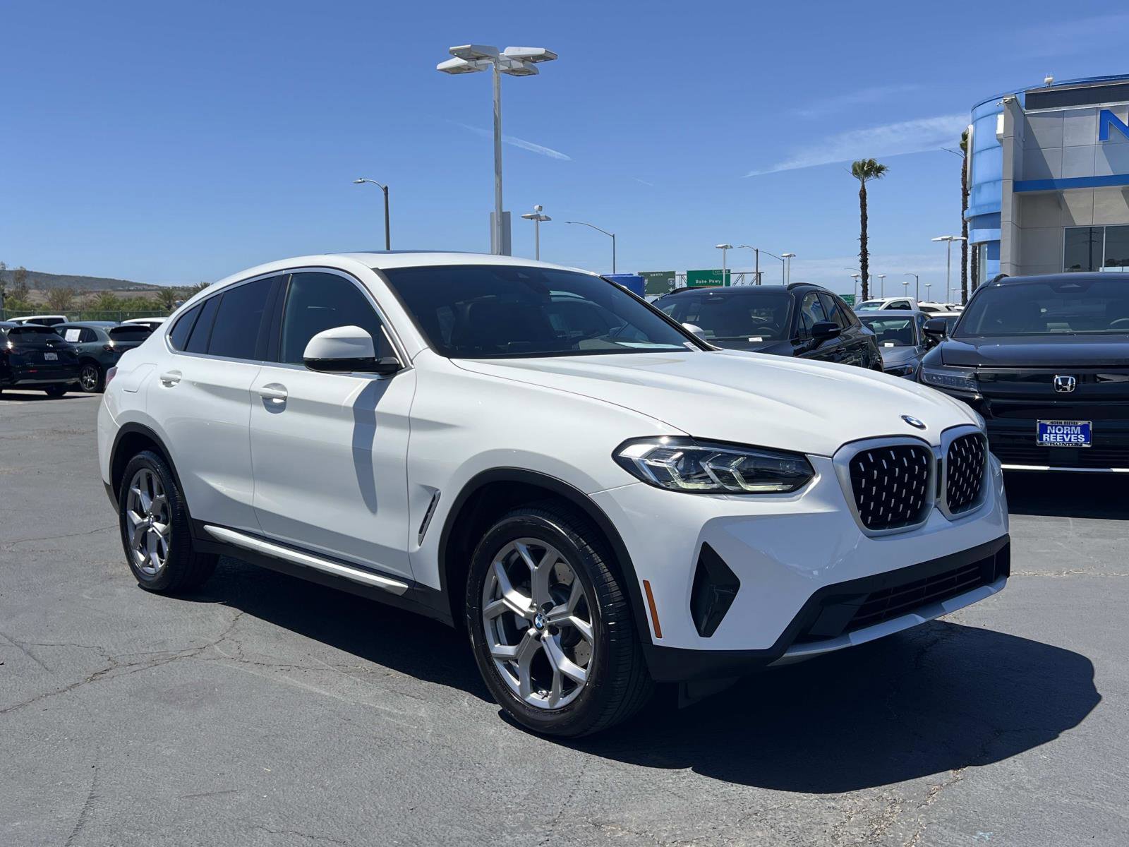 Used 2023 BMW X4 xDrive30i w/ Convenience Package AWD/4WD image 30
