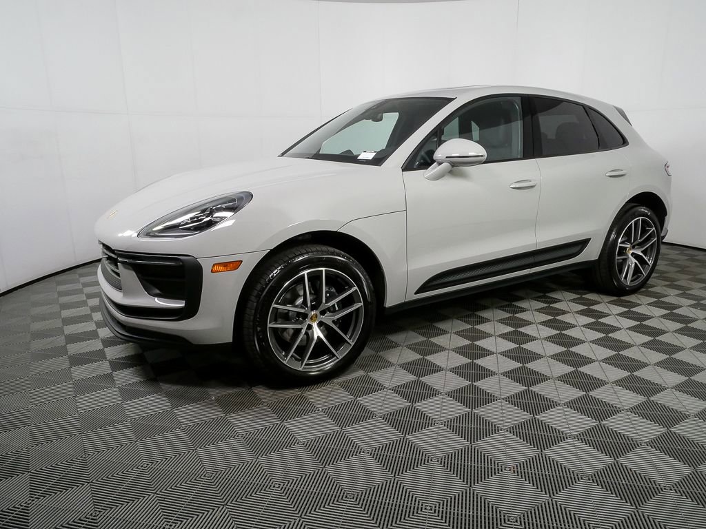 New 2026 Porsche Macan image 29