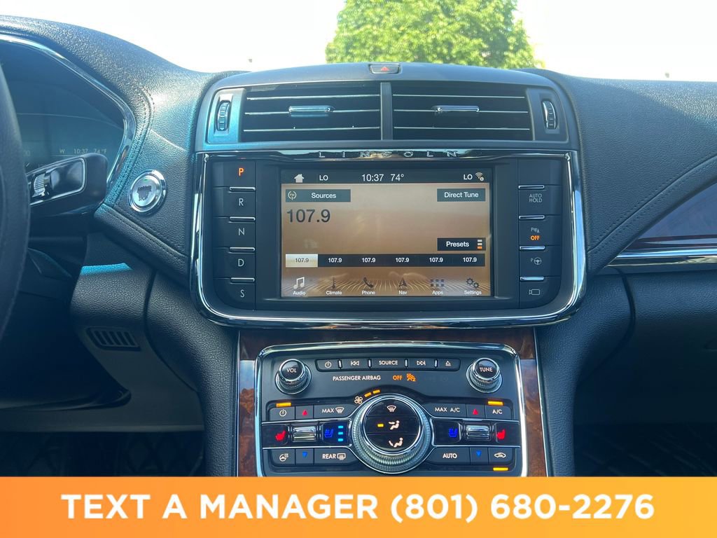Used 2017 Lincoln Continental Reserve w/ Technology Package AWD/4WD image 25