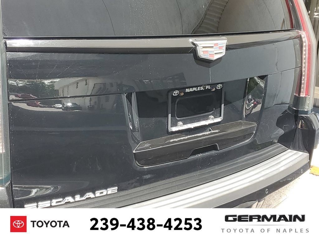 Used 2016 Cadillac Escalade Premium AWD/4WD image 18