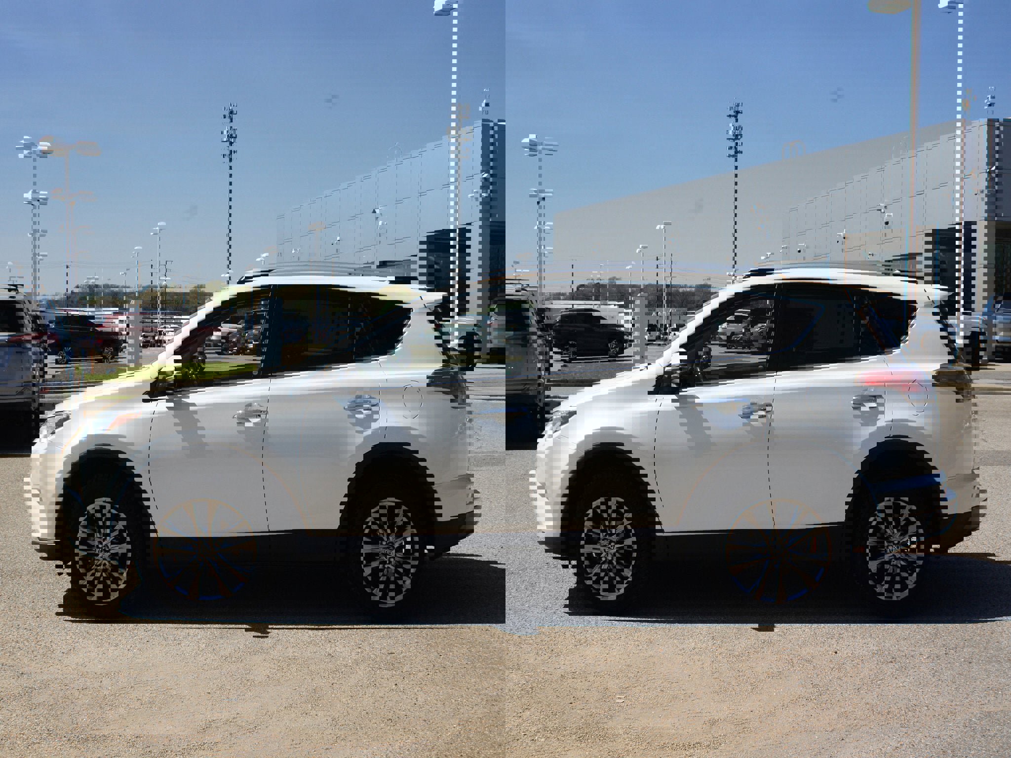 Used 2018 Toyota RAV4 Limited image 14