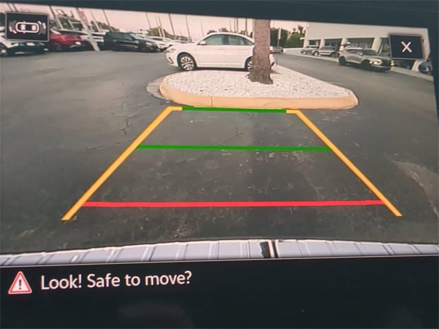 Certified 2022 Volkswagen Atlas SE w/ Panoramic Sunroof Package image 24