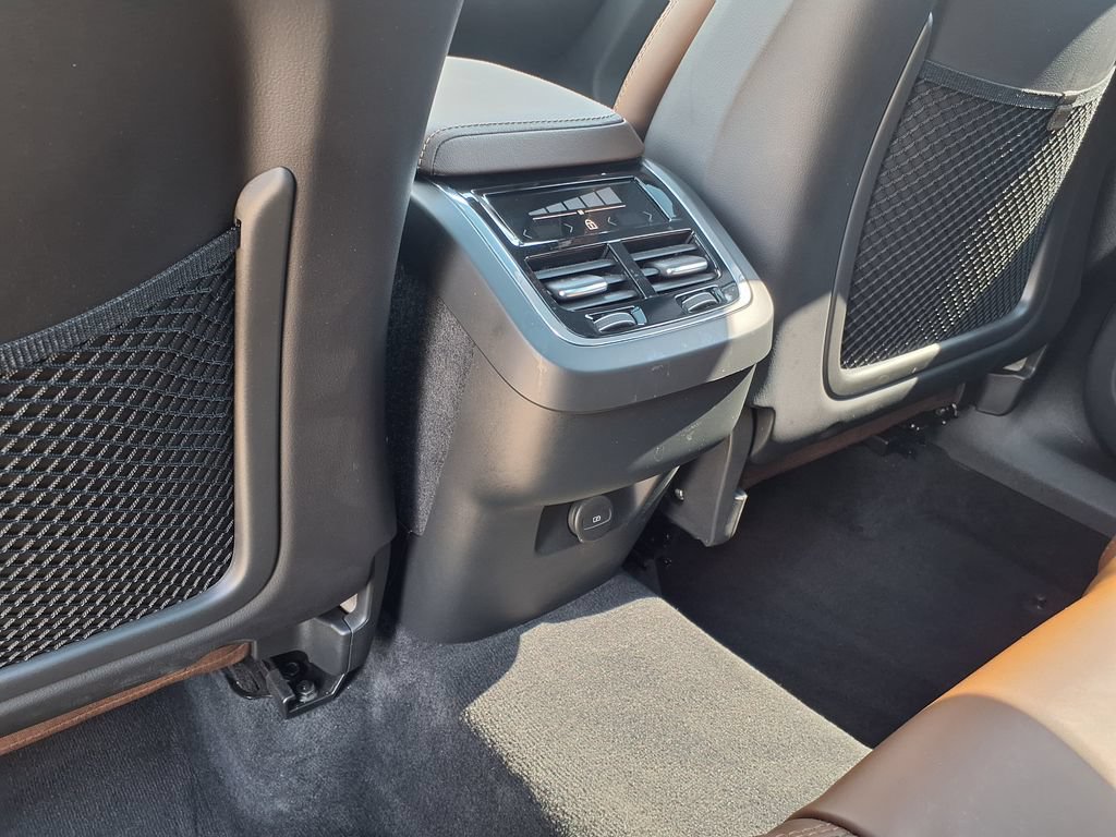 Certified 2023 Volvo XC60 B5 Ultimate AWD/4WD image 24