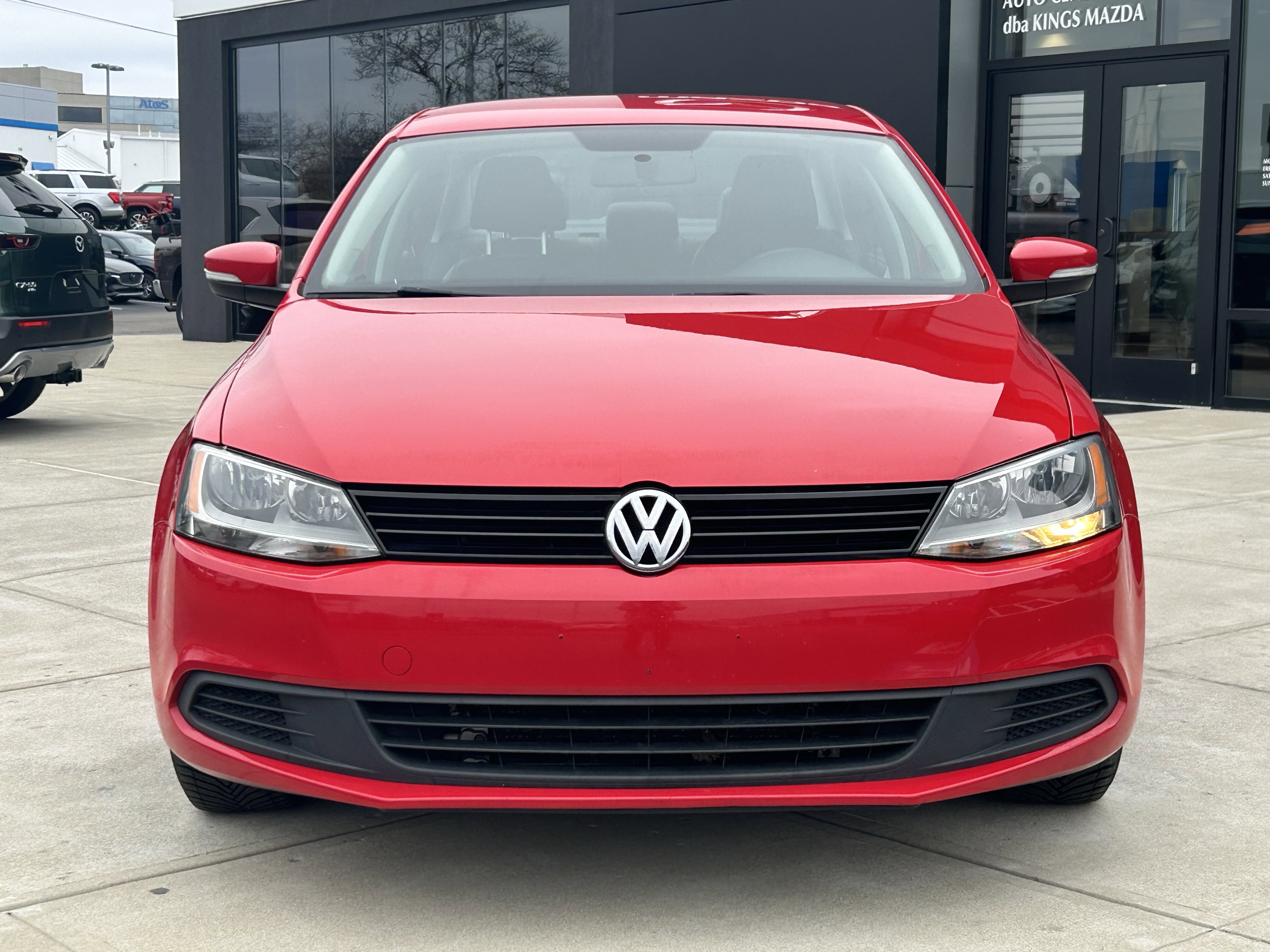 Used 2014 Volkswagen Jetta SE image 2