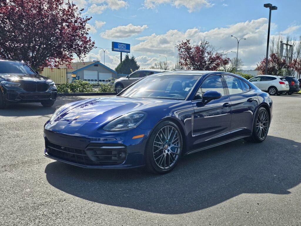 Used 2022 Porsche Panamera 4 Platinum Edition w/ Assistance Package image 3