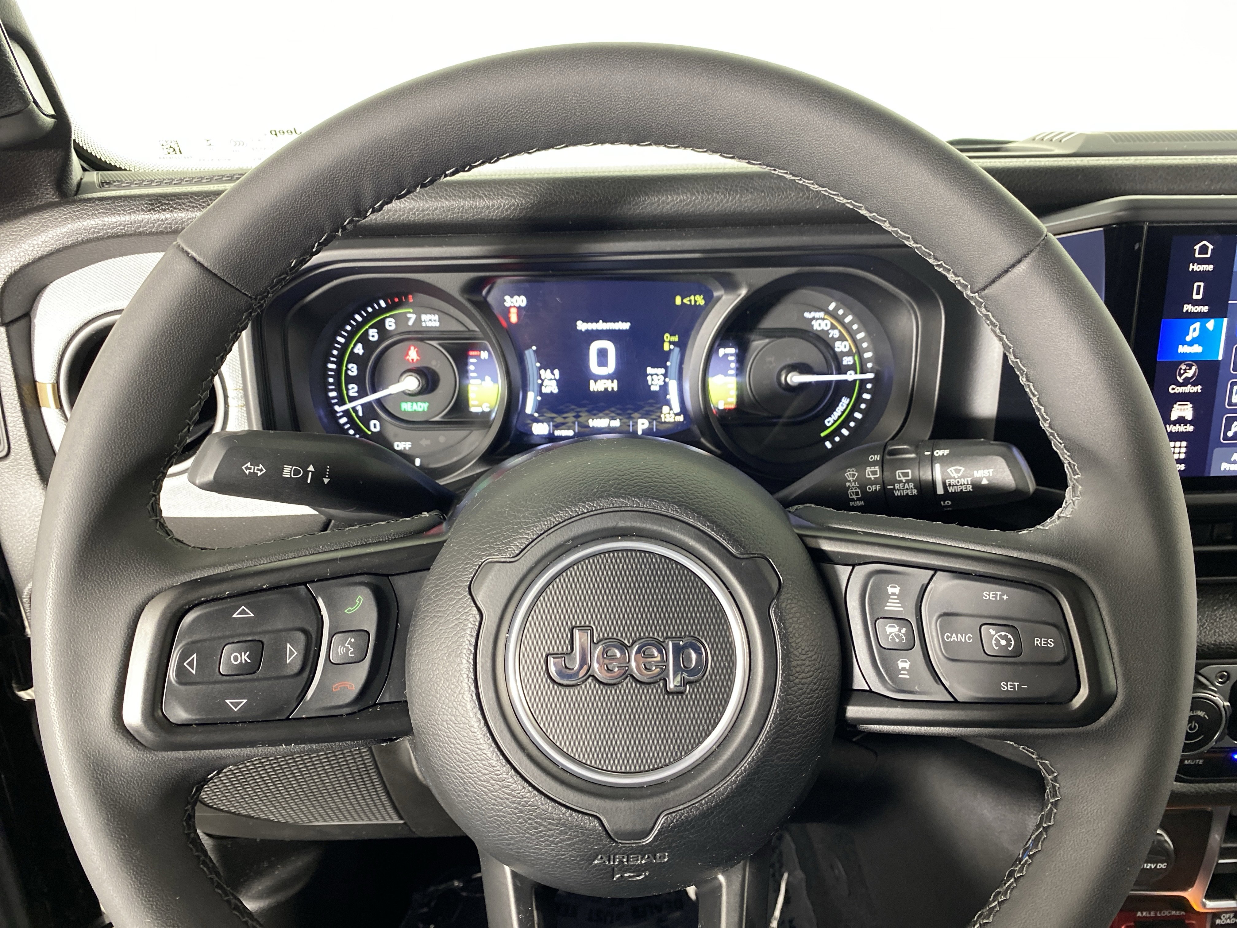 Used 2025 Jeep Wrangler Willys image 19