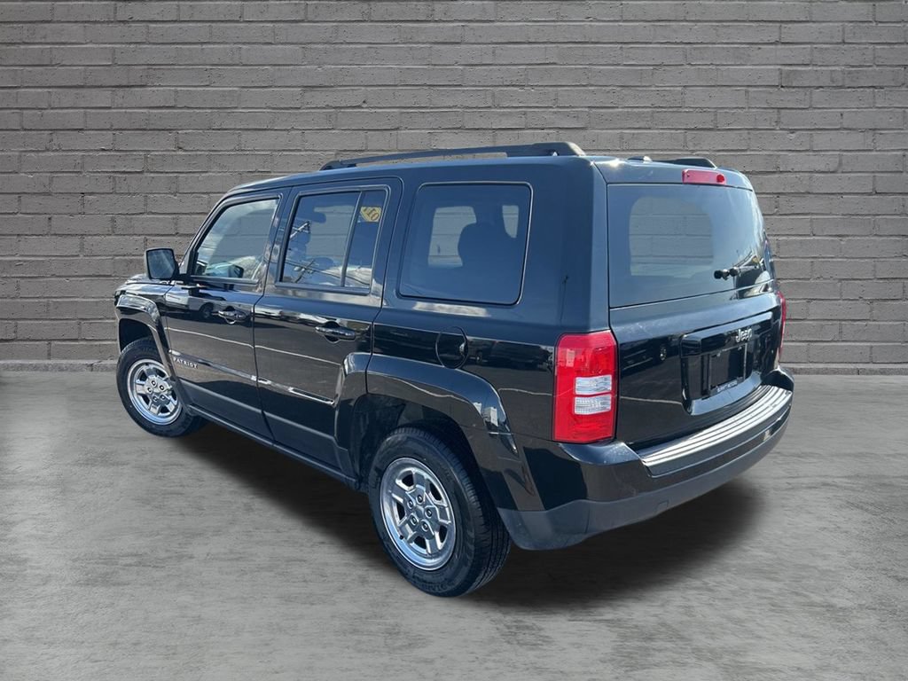 Used 2017 Jeep Patriot Sport w/ Power Value Group FWD image 6