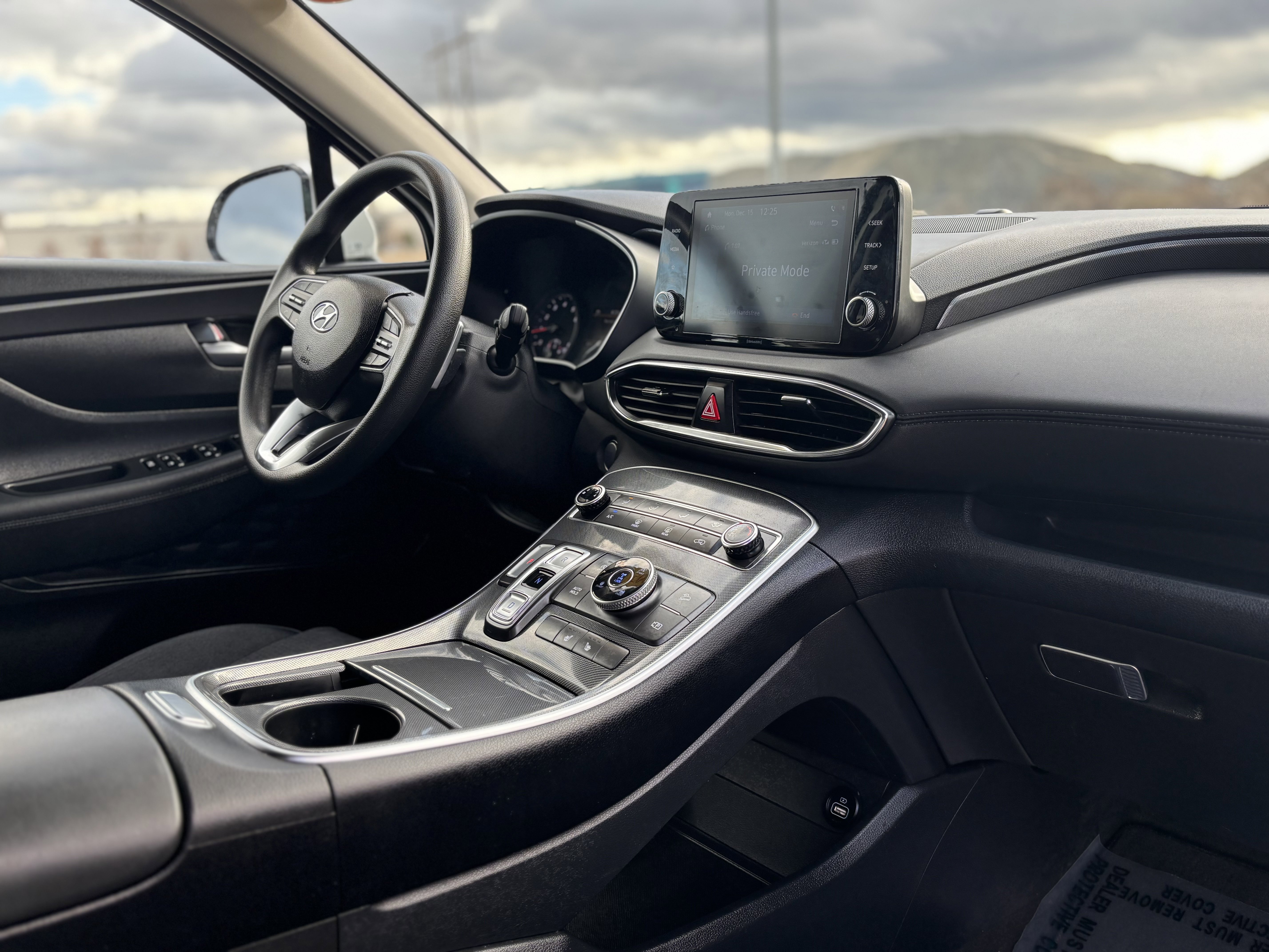 Used 2021 Hyundai Santa Fe SEL image 16