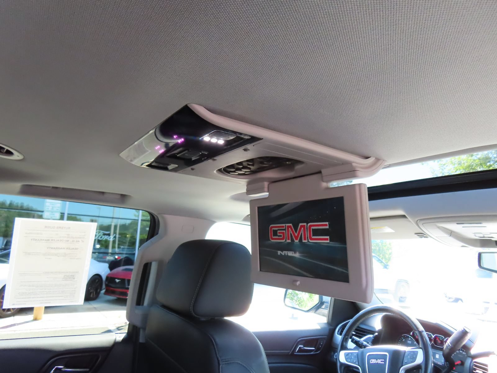 Used 2020 GMC Yukon XL SLT w/ Premium Edition AWD/4WD image 40