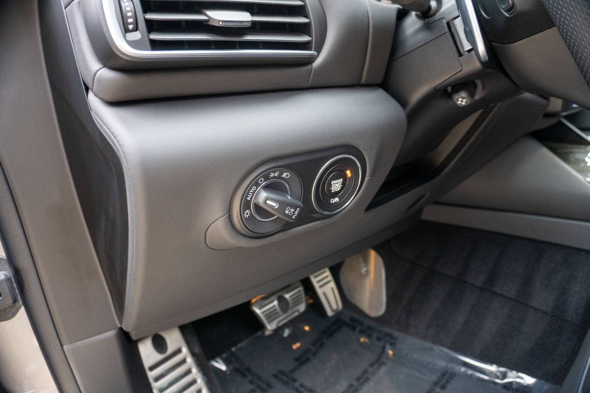 Used 2022 Maserati Levante Modena S image 14