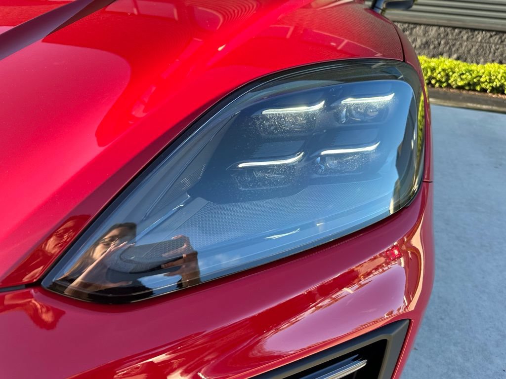 Certified 2026 Porsche Cayenne GTS AWD/4WD image 13