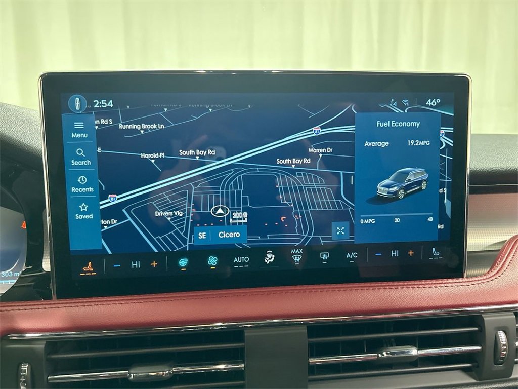 Used 2023 Lincoln Corsair Reserve w/ Equipment Group 201A image 16