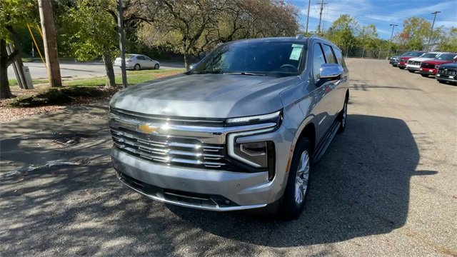 New 2026 Chevrolet Suburban Premier w/ Sun And Tow Package image 5