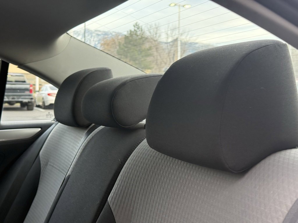 Used 2017 Volkswagen Jetta S image 24