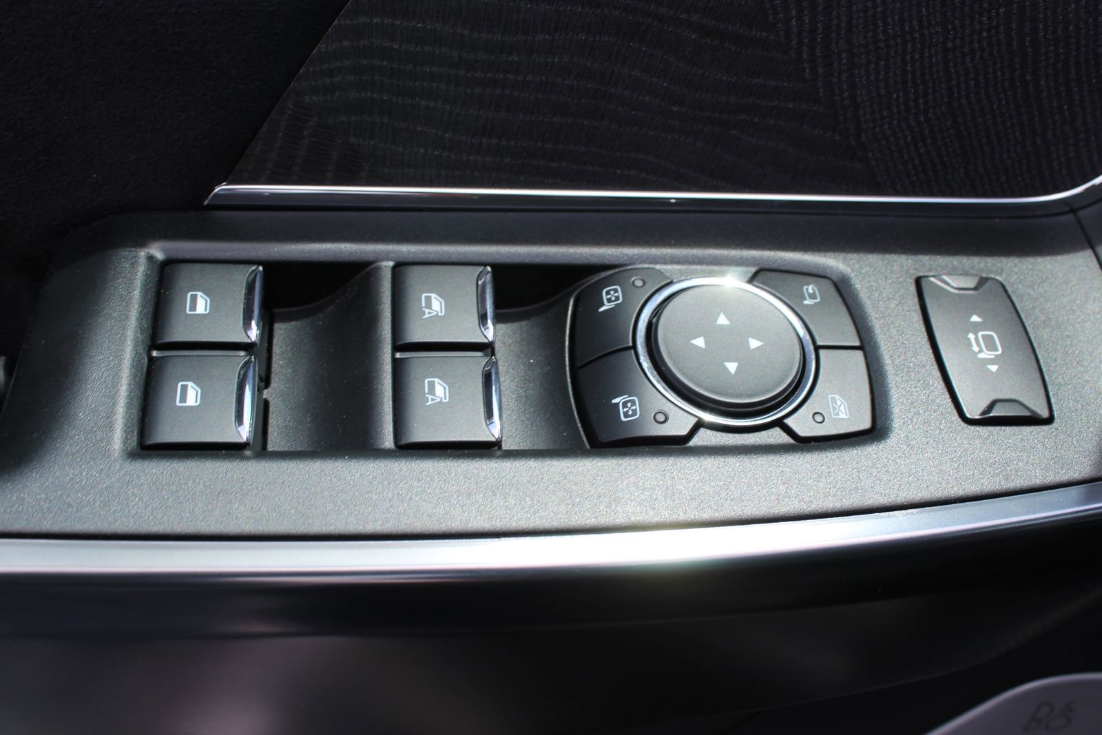 New 2025 Ford F250 Platinum image 19