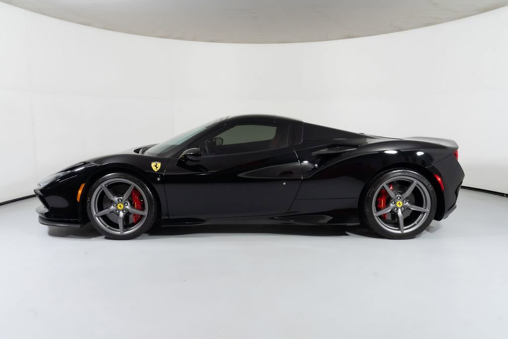 Used 2023 Ferrari F8 Tributo RWD image 3