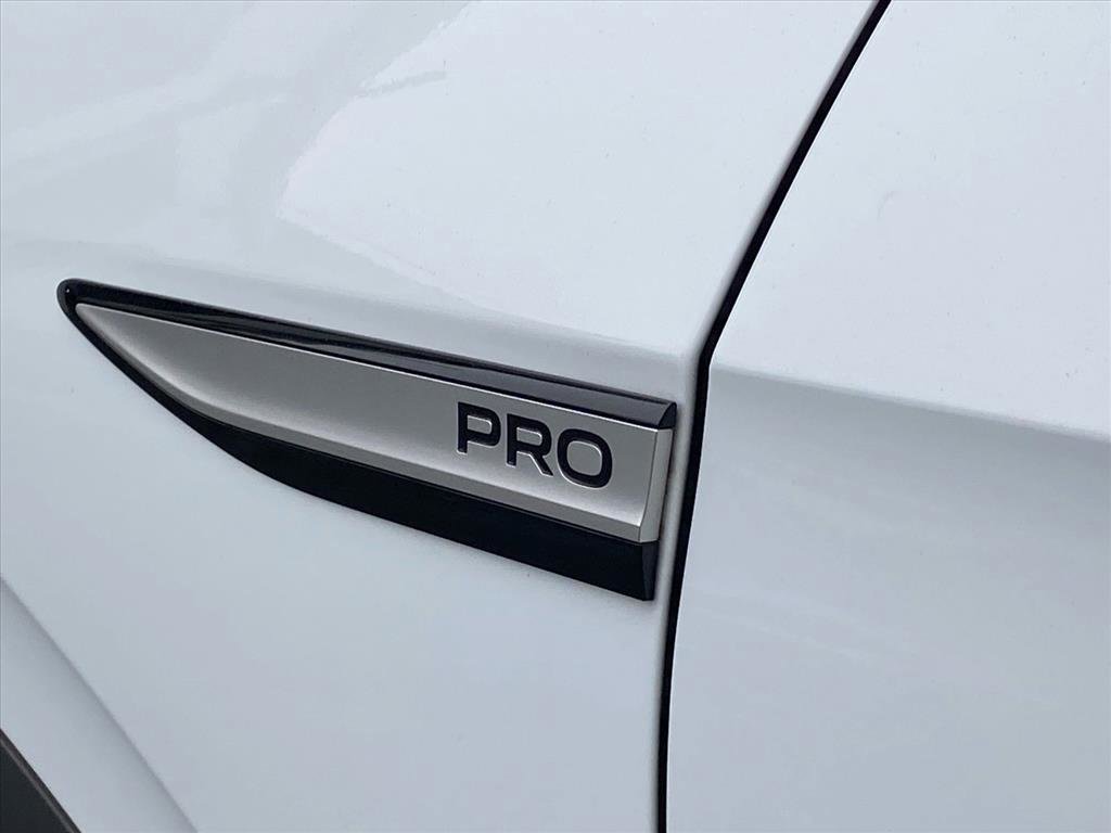 Certified 2022 Volkswagen ID.4 Pro image 5