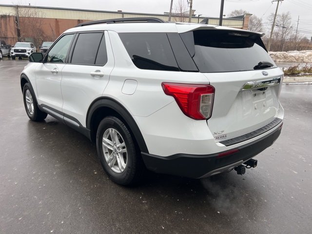 Used 2021 Ford Explorer XLT w/ Equipment Group 202A image 7