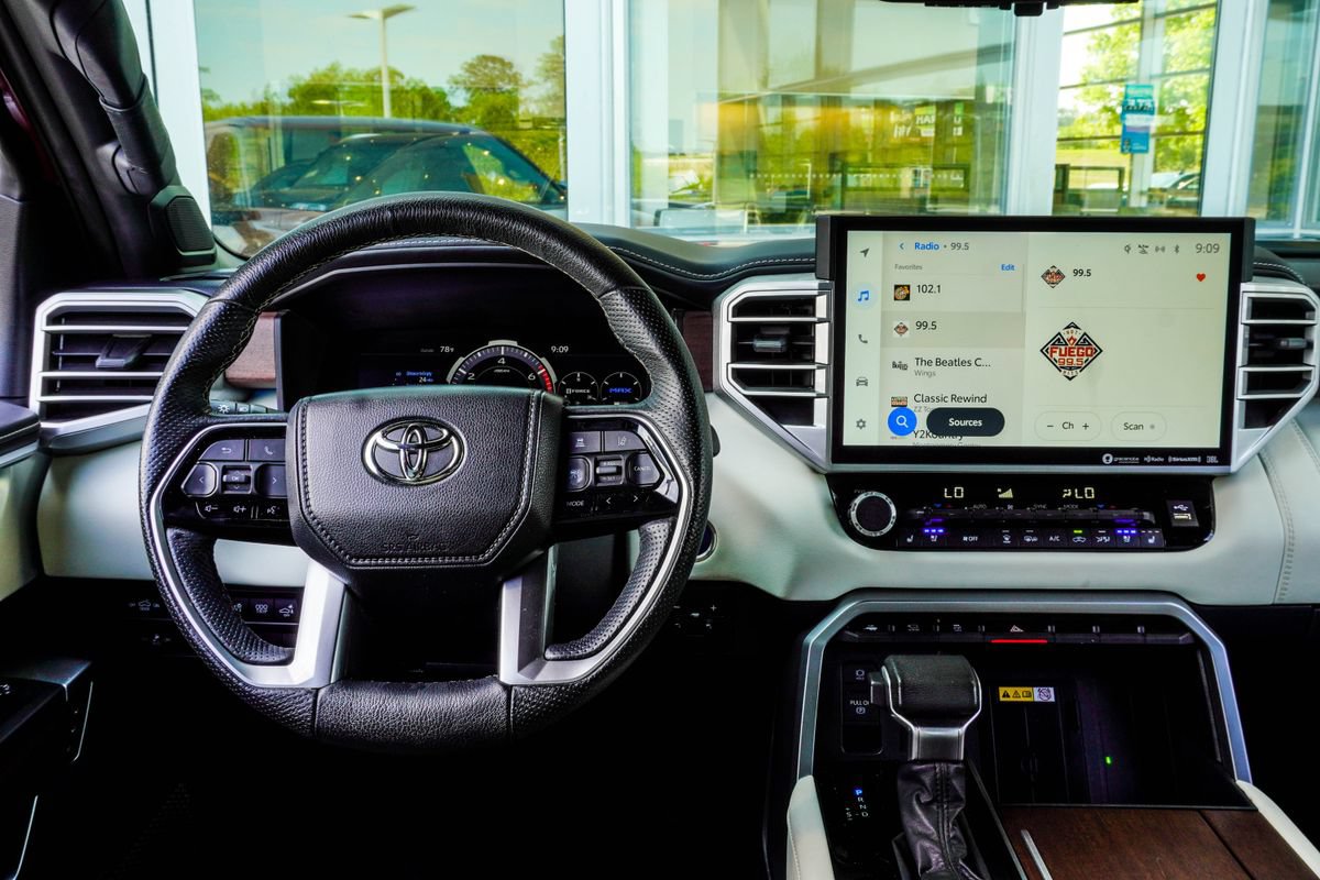 Used 2023 Toyota Tundra Capstone AWD/4WD image 17