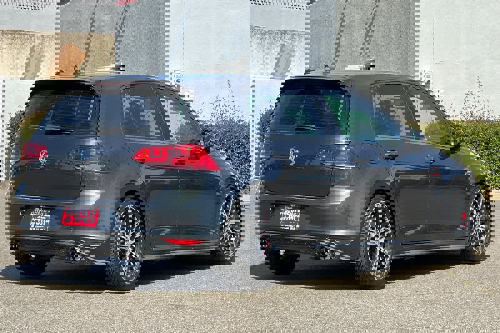 Used 2017 Volkswagen GTI Sport image 2