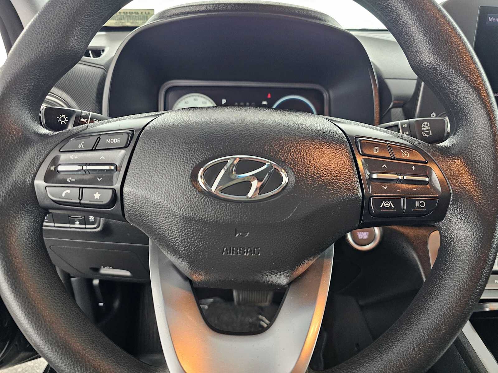 Used 2023 Hyundai Kona SE w/ Cargo Package FWD image 22