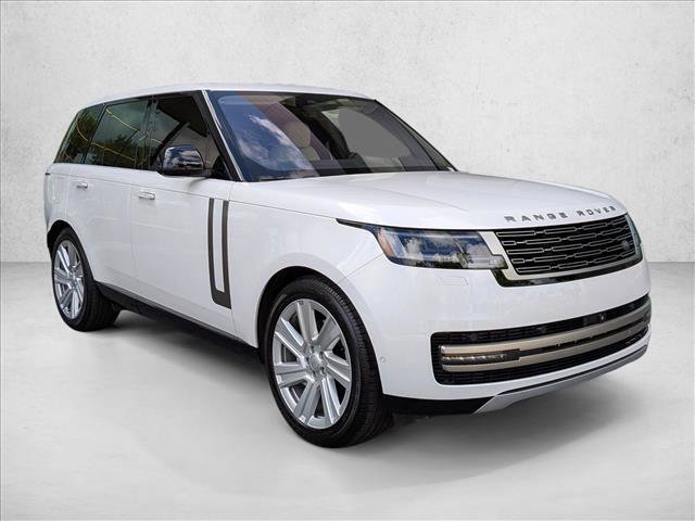 Certified 2023 Land Rover Range Rover SE image 3