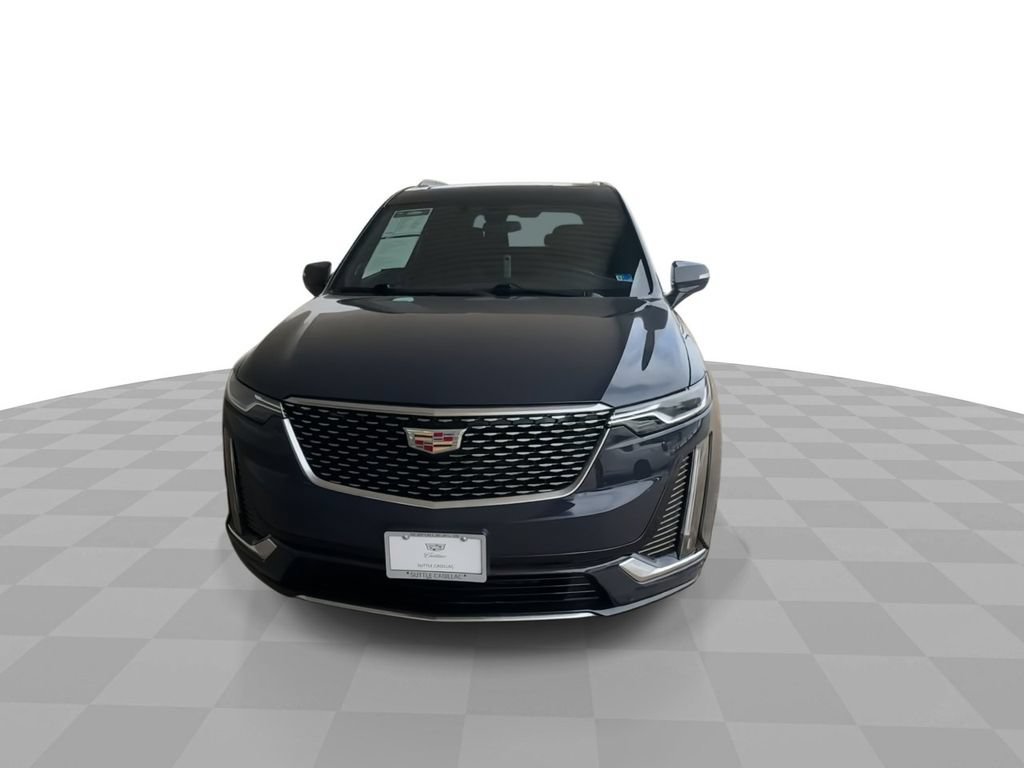 Certified 2025 Cadillac XT6 Premium Luxury AWD/4WD image 3