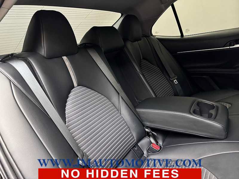 Used 2023 Toyota Camry SE FWD image 18