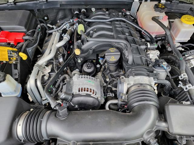 Certified 2023 Jeep Gladiator Sport AWD/4WD image 40