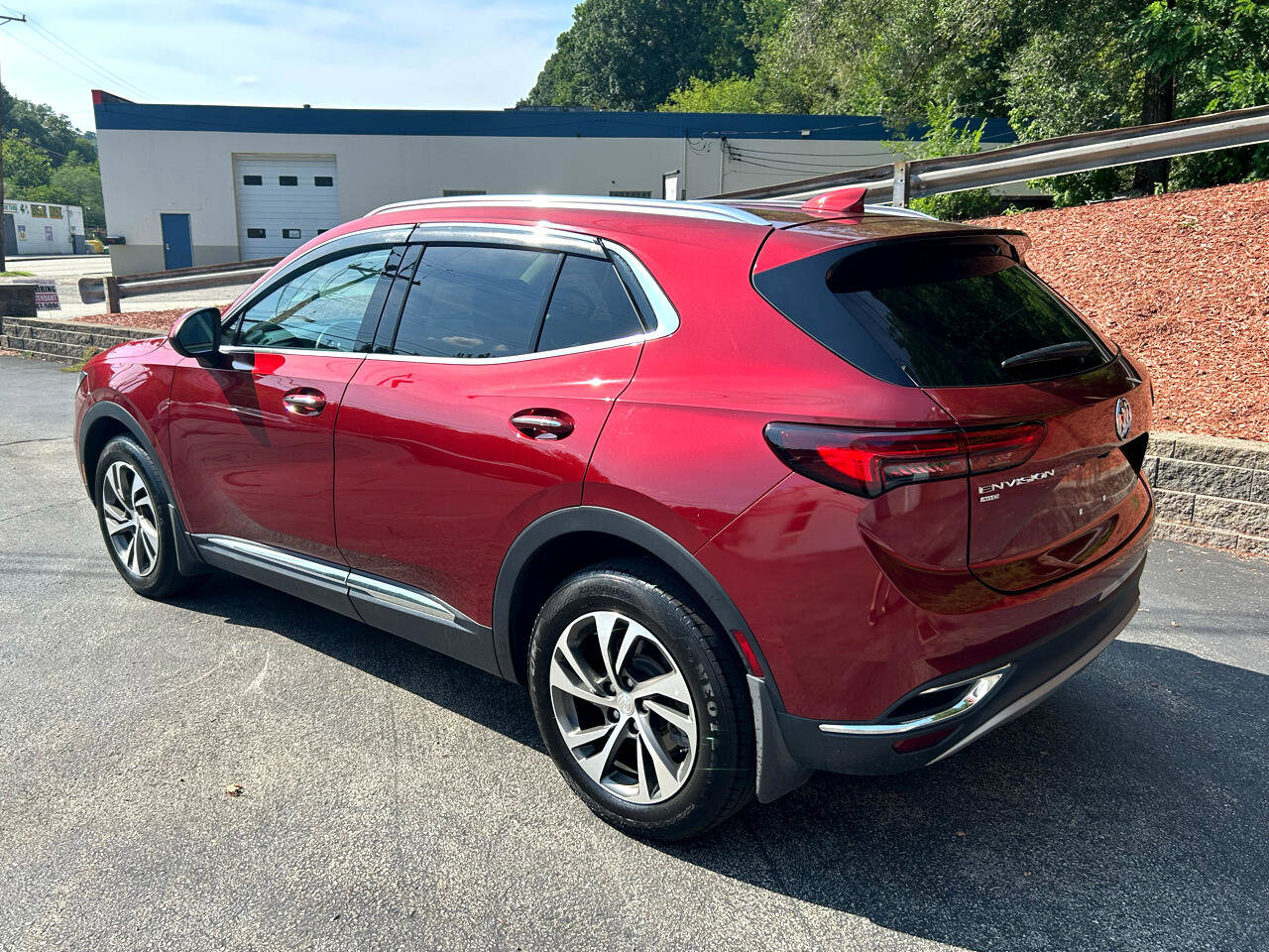 Used 2021 Buick Envision Essence image 3