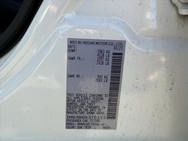Used 2025 Nissan Altima 2.5 SV FWD image 25