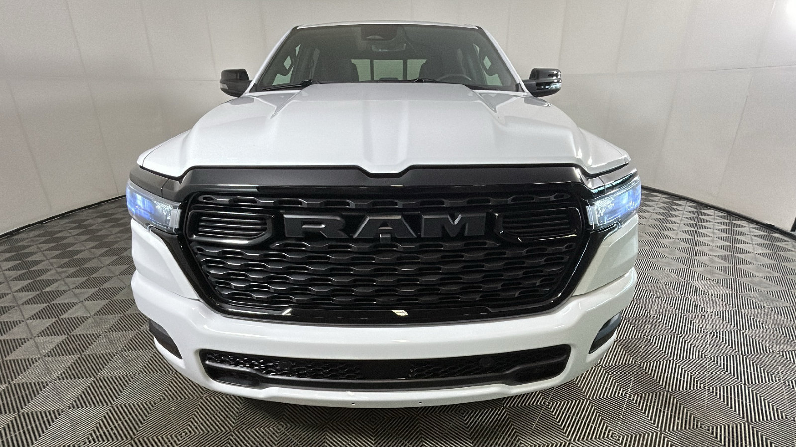 Used 2026 RAM 1500 Big Horn AWD/4WD image 9