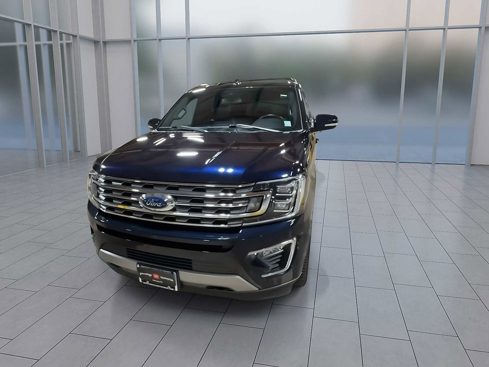 Used 2021 Ford Expedition Limited image 3