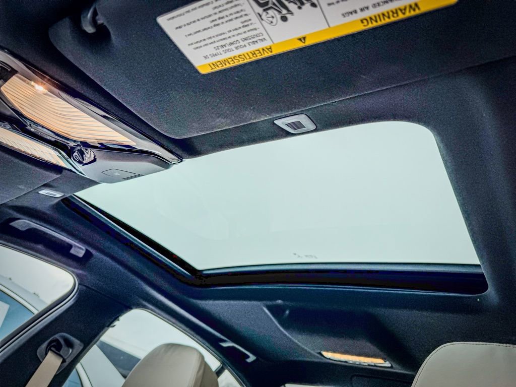 Used 2021 BMW 540i xDrive w/ M Sport Package image 25