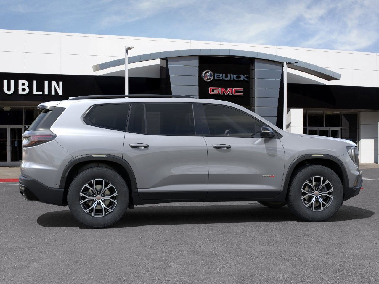Used 2025 GMC Acadia AT4 image 3