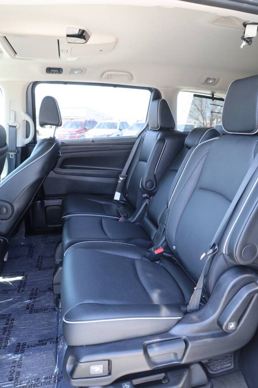 Used 2025 Honda Odyssey Elite image 18