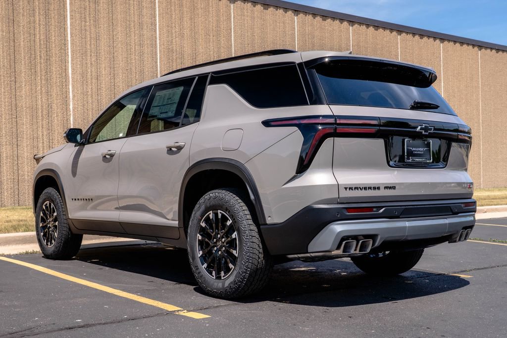 New 2026 Chevrolet Traverse Z71 w/ Enhanced Driving Package AWD/4WD image 7