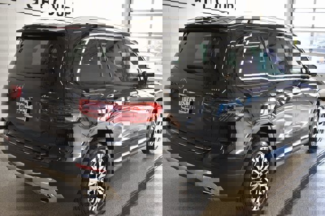 New 2025 Mercedes-Benz GLB 250 4MATIC image 4