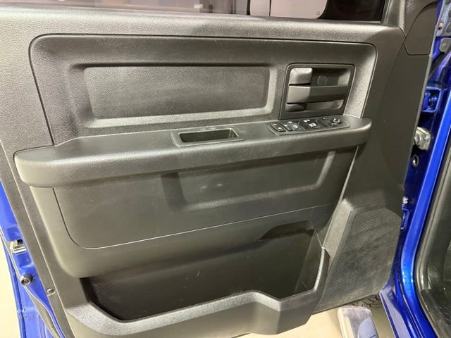 Used 2018 RAM 2500 ST AWD/4WD image 9