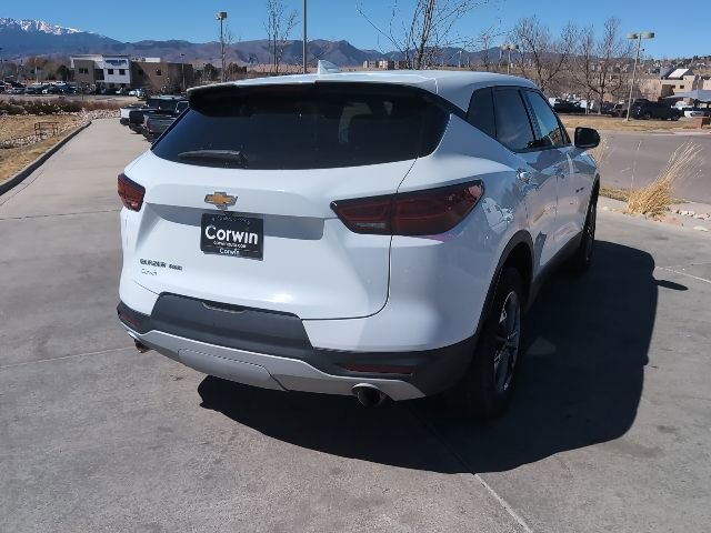 Used 2025 Chevrolet Blazer LT AWD/4WD image 8