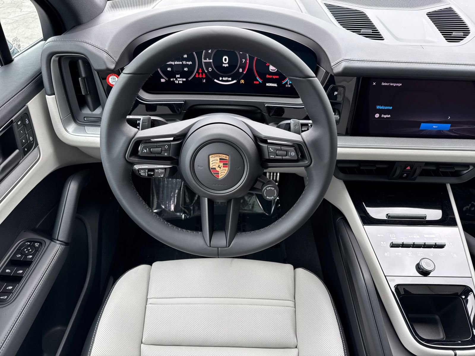 New 2026 Porsche Cayenne S image 16