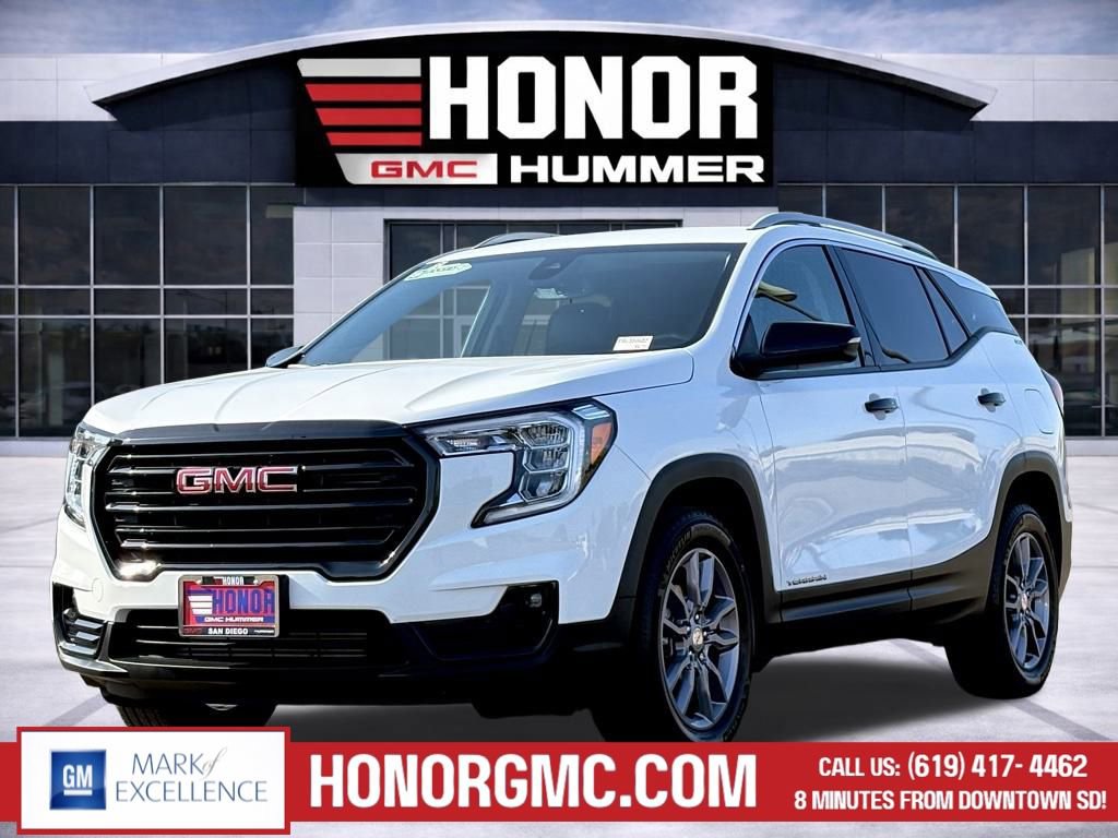 Used 2024 GMC Terrain SLT AWD/4WD image 7