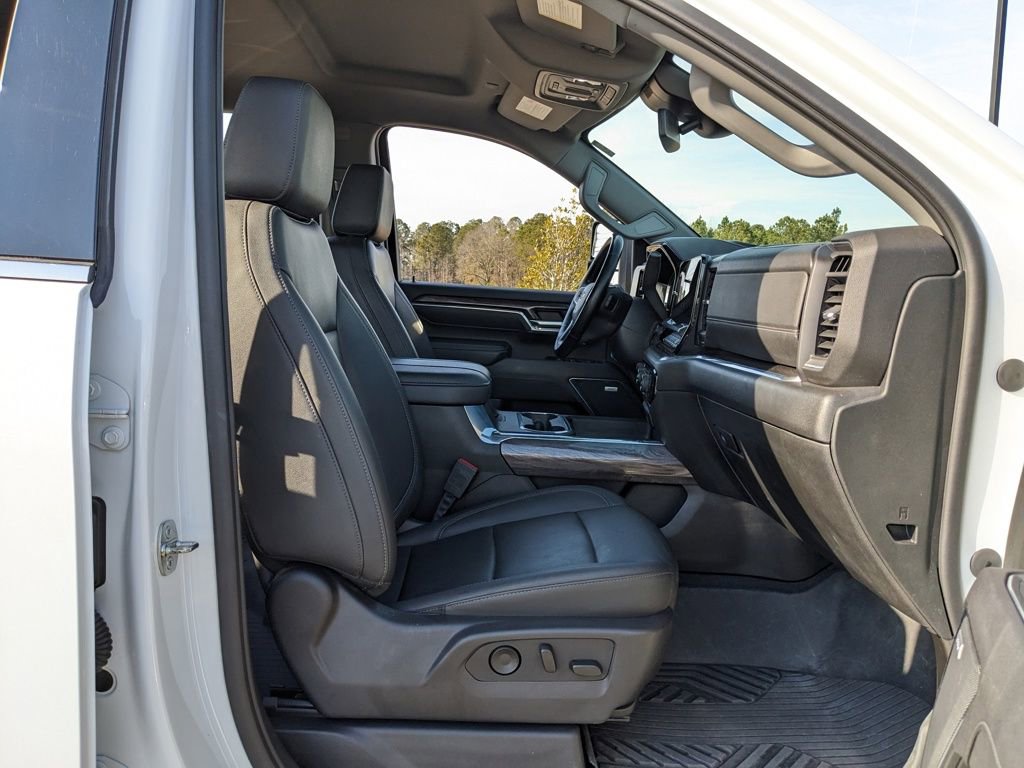 Used 2024 Chevrolet Silverado 2500 LTZ w/ LTZ Plus Package image 57