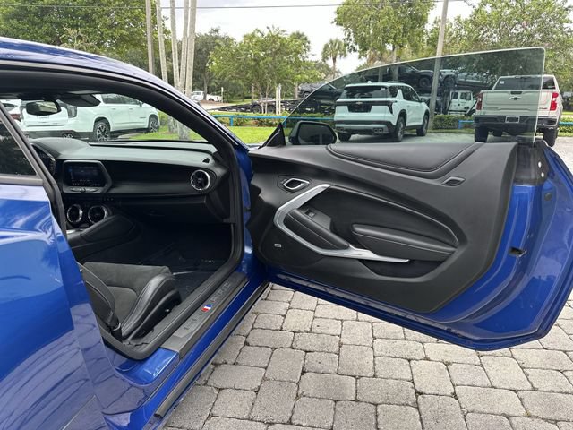 Used 2019 Chevrolet Camaro SS RWD image 23
