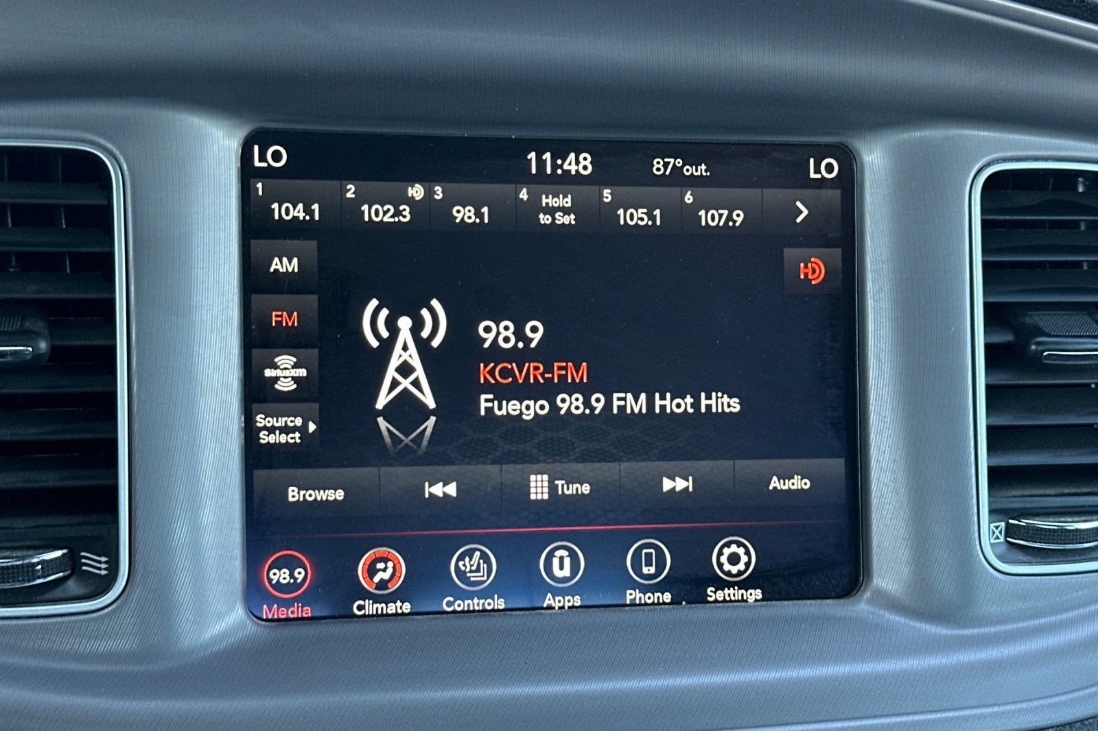 Certified 2023 Dodge Charger R/T w/ Performance Handling Group image 17